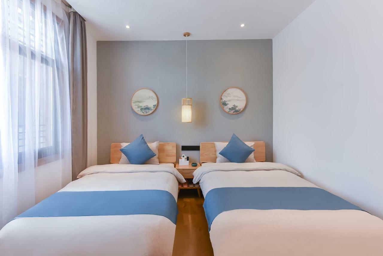 Yifangyan - Tingyuan Qingshe Hostel Фэнхуан Экстерьер фото