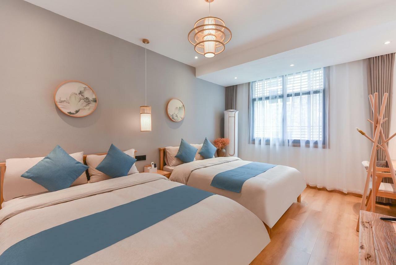 Yifangyan - Tingyuan Qingshe Hostel Фэнхуан Экстерьер фото
