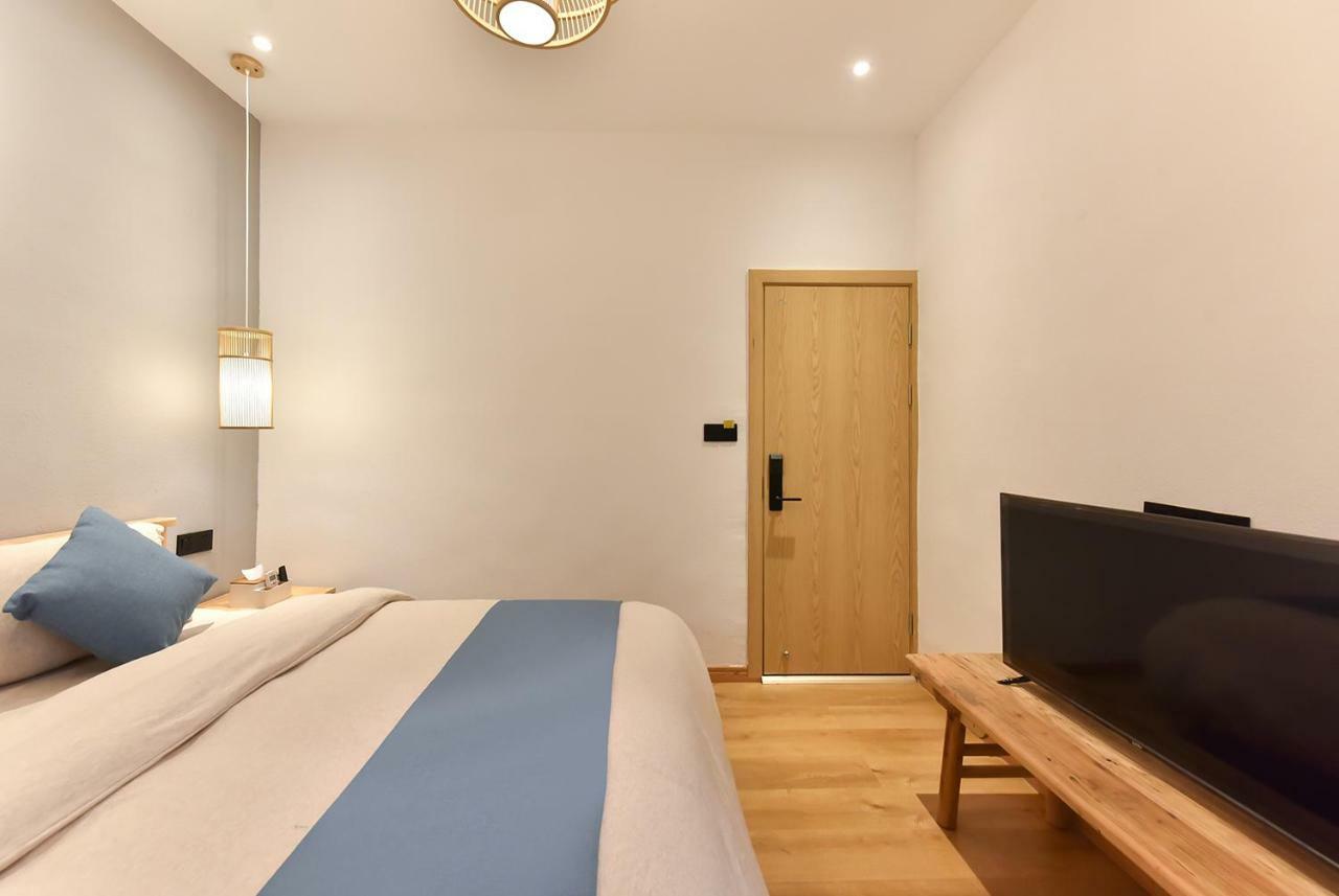 Yifangyan - Tingyuan Qingshe Hostel Фэнхуан Экстерьер фото