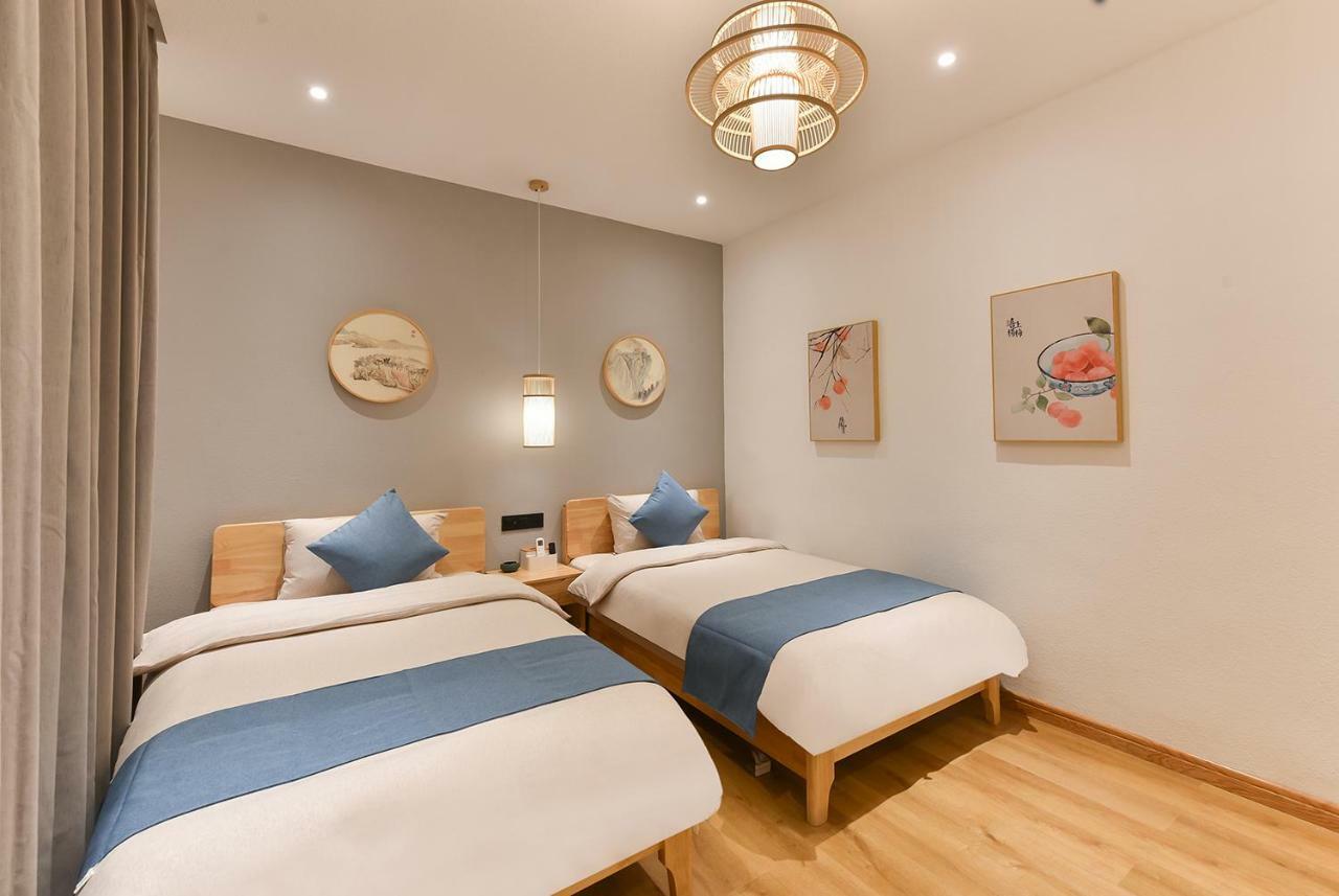 Yifangyan - Tingyuan Qingshe Hostel Фэнхуан Экстерьер фото