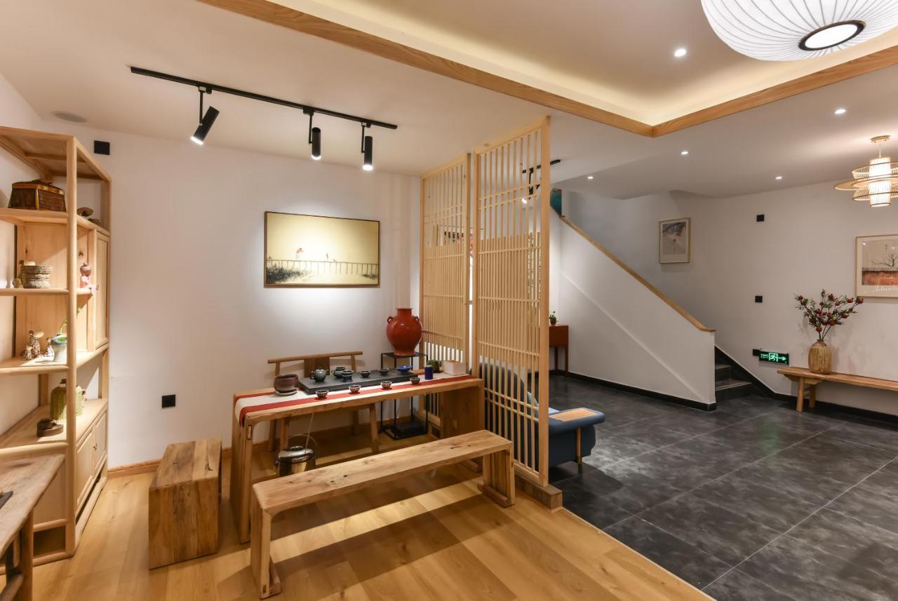 Yifangyan - Tingyuan Qingshe Hostel Фэнхуан Экстерьер фото